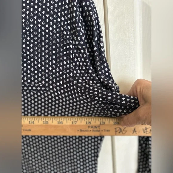 ✌️4 for $20✌️ Saint James neck tie blouse - Picture 11 of 15